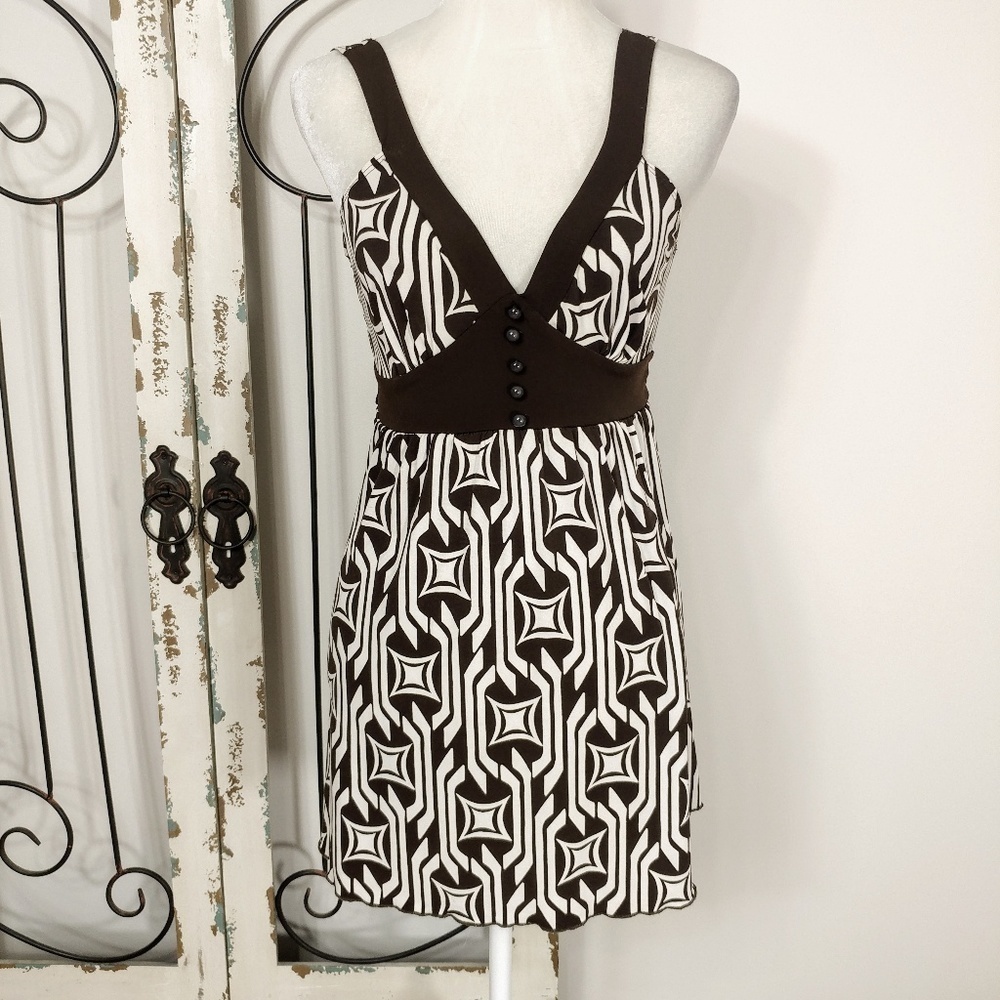 IZ Byer sleeveless brown top medium
